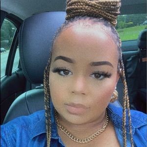 Meet your Posher, Denail